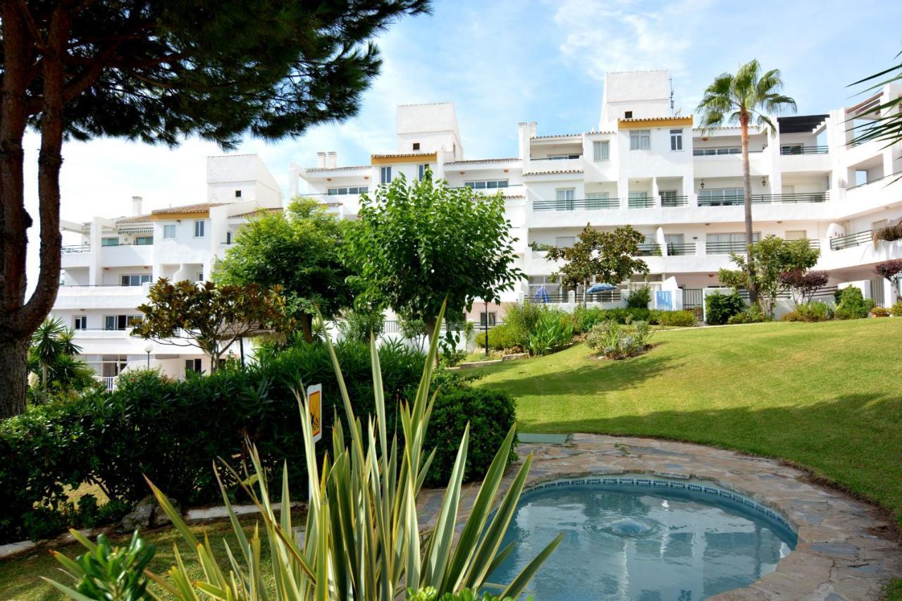 Playa & Beach Apartments Mijas Costa & Fuengirola By Alfresco Stays El Faro Exteriör bild